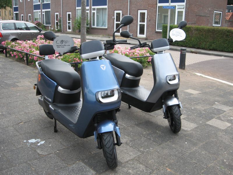 Yadea E8S