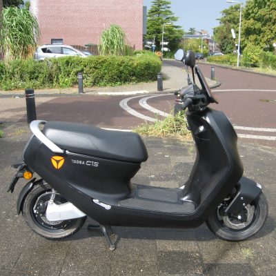 Yadea C1S elektrische 45 km. scooter - Afbeelding 4