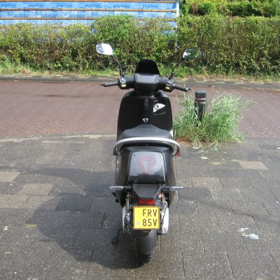 Yadea C1S elektrische 45 km. scooter - Afbeelding 2