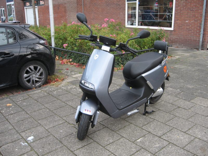 Yadea G5