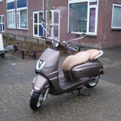 Peugeot Django
